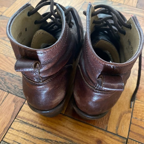 FRYE DISTRESSED WARM COGNAC Ankle Booties 8.5 LUX - Picture 7 of 7